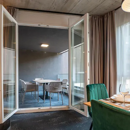 Hotel de apartamente Noir Seghedin