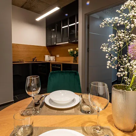Aparthotel Noir 4*